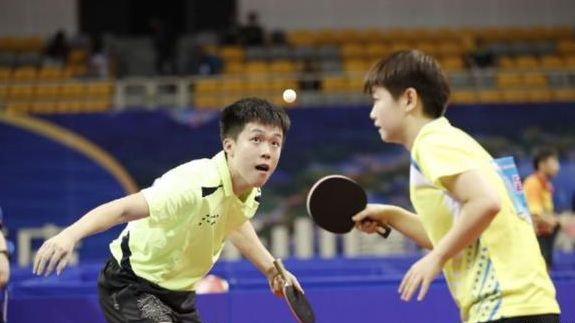 在双人包夹 在双人包夹