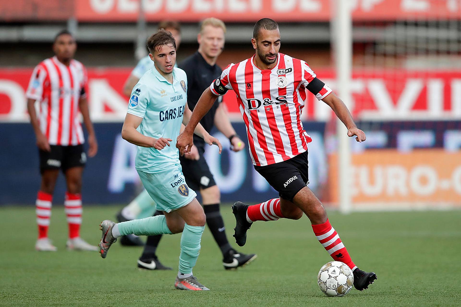 关键比赛中 关键比赛中