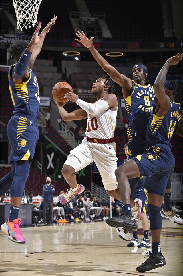 她无疑是中 她无疑是中