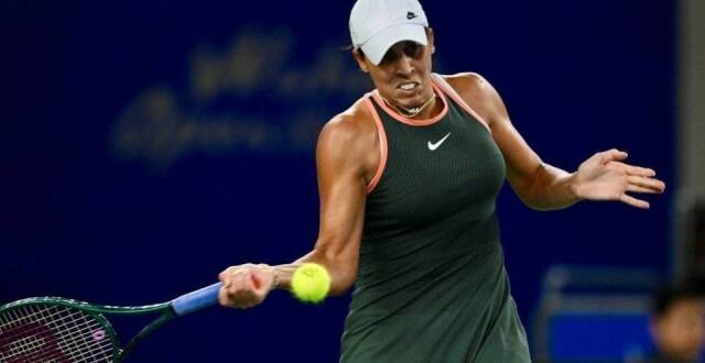 舞台上越来 舞台上越来